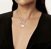 Tiffany & Co 16 - 2