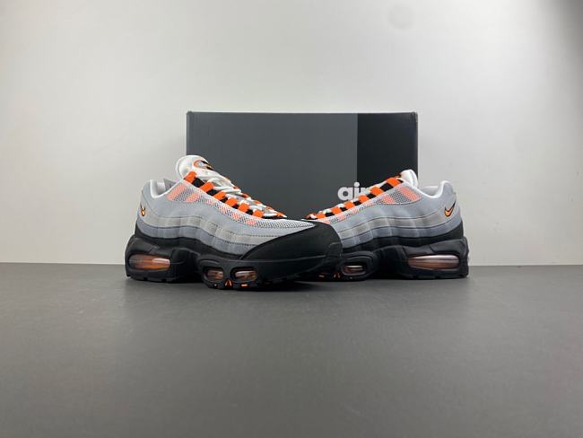 Nike Air Max 95 OG Big Bubble Bright Mandarin (2025) - 1