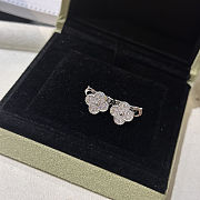 Van Cleef & Arpels' classic diamond, dot and clover - 4