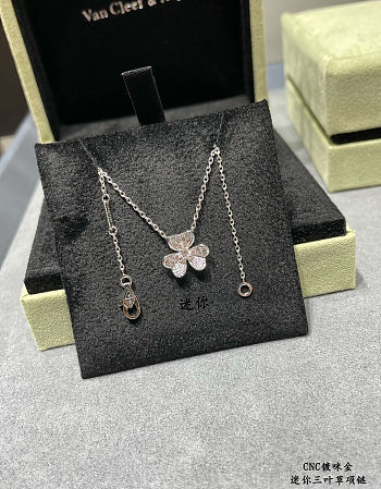 Van Cleef Arpels Frivole Pendant Mini Necklace K18Wg (White Gold) Diamond Clear