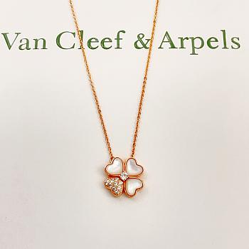 VCA Rose Gold Necklace Clover Shaped Necklace