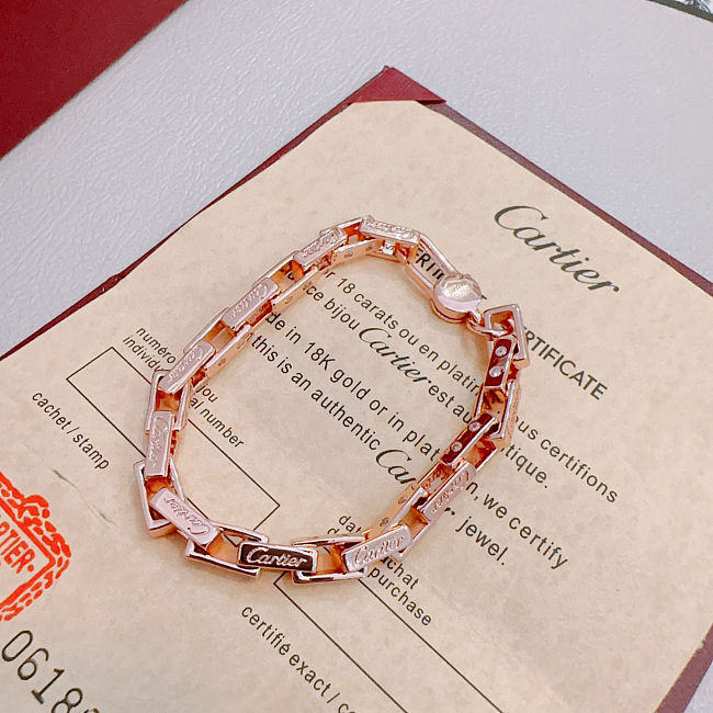 Cartier P115 bracelet in Rose Gold - 1