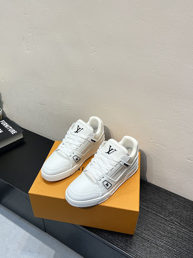 LV Trainers White Leather - 1