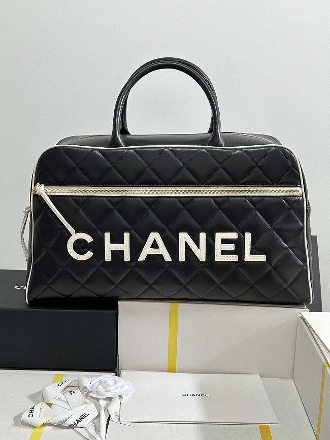 CHANEL Vintage Leather Tote Bag Black Size 46x27x13cm - 1