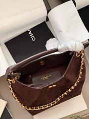  Chanel Maxi Hobo Bag in coffee brown suede calfskin and lambskin with gold-tone - 4