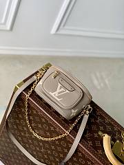 LV Empreinte Mini Bumbag Tourterelle Cream Size 17 x 12 x 9.5cm - 4