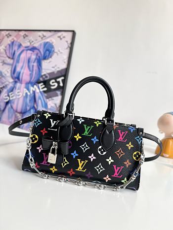 LV x TM OnTheGo East West Chain Other Monogram Canvas Size 25×13×10cm