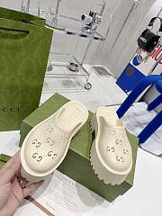 Gucci Women's Platform Perforated G Sandals in Beige 5cm - 5