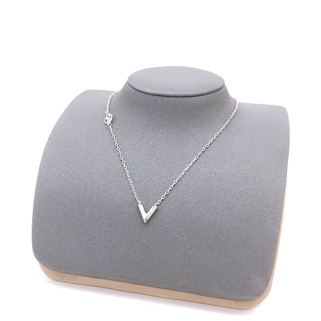 Louis Vuitton Metal Essential V Supple Necklace Silver - 1