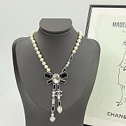 Chanel Pearl Necklace in Black and White Panda - 1