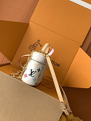 LV Vanity Chain Pouch LV x TM M13662 19x11.5x6.5cm - 4