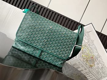 Goyard Capesian MM Shoulder Bag Green Size 26x13x39cm