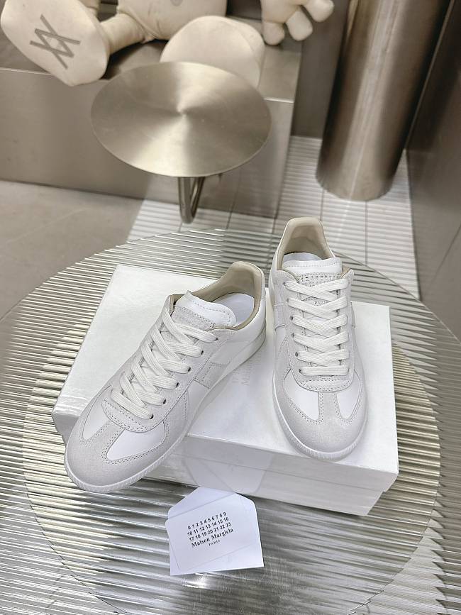 Maison Margiela Replica Sneaker 'Ivory' - 1