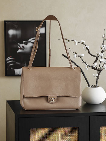 CHANEL 2026 - Maxi flapbag Grained calfskin & gold-tone metal Light Brown