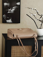 CHANEL 2026 - Maxi flapbag Grained calfskin & gold-tone metal Light Brown - 5
