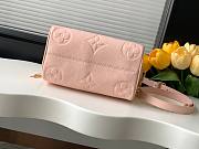 LV Speedy Bandoulière 20 Monogram Pink Opale M47136 Size 20.5 x 13.5 x 12cm - 4