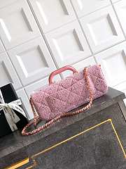 Chanel Large flap bag with top handle Tweed & gold metal pink Size 12x29x5cm - 2