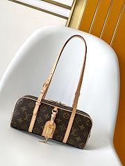 LV Hang On M47031 Women's Shoulder Bag in Brown Size 26×11.5×6.5 cm - 1