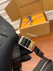 Louis Vuitton Outdoor Messenger Bag 'Black' M30233 - 6