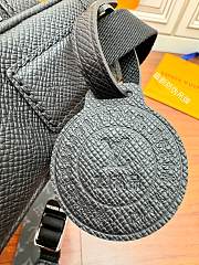 Louis Vuitton Outdoor Messenger Bag 'Black' M30233 - 2
