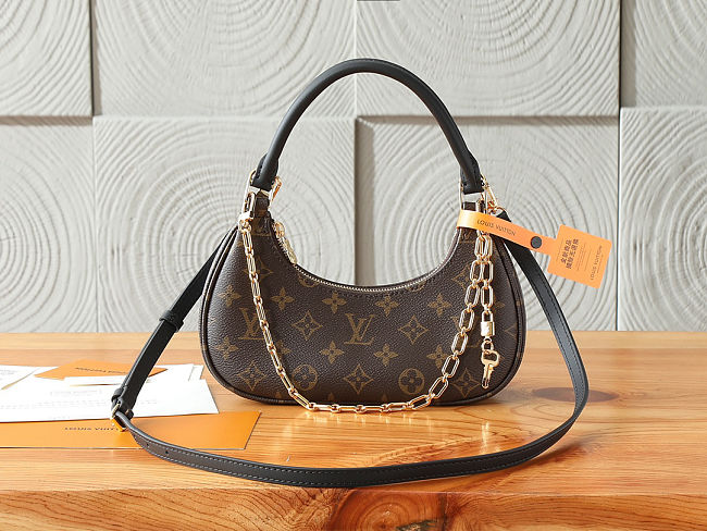 Louis Vuitton Monogram Catchy PM M25223 Size 24x10x6 cm - 1