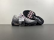 Nike Air Max 95 OG Big Bubble Pink Foam  HJ5996-001 - 4