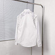 Alexander McQuee Over-the-shoulder embroidered shirt - 6
