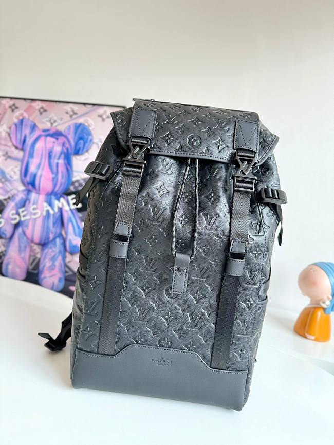 LV Getaway Backpack Monogram Shadow Leather M24776 Size 50×29×15cm - 1