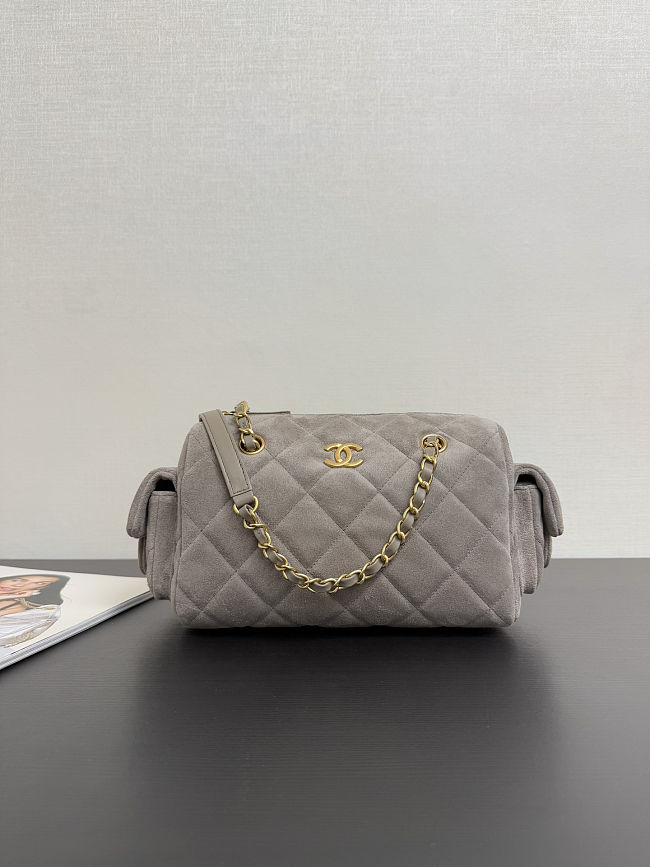 Chanel Suede Quilted Chanel 25 Bowling Bag Dark Grey Size 15.5x24x11.5cm - 1