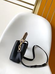 Louis Vuitton Black Leather Python Capucine Mini bag Size 21 x 13.6 x 8 cm - 4