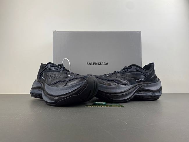 Balenciaga Men's Jet Sneaker in black TPU and polyester 872642WMRTN1000 - 1