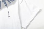 Louis Vuitton dark blue and white graffiti print logo T-shirt - 5
