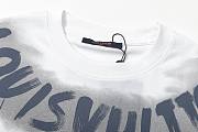 Louis Vuitton dark blue and white graffiti print logo T-shirt - 3