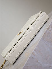YSL Cassandre Wallet on Chain in quilted smooth leather bag Crema Soft Size 23x14x3cm - 4
