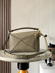 Loewe Calfskin Small Puzzle Bag Artichoke Green Size 24 x 16 x 10cm - 5
