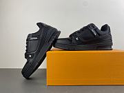 LV Trainer 'Black' 1AIKRS  - 2