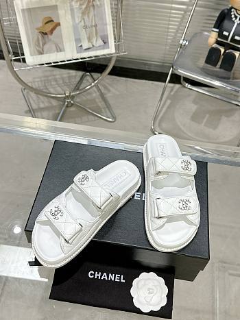 Chanel Dad White Leather Quilted Silver CC Logo Strap Double Chunky