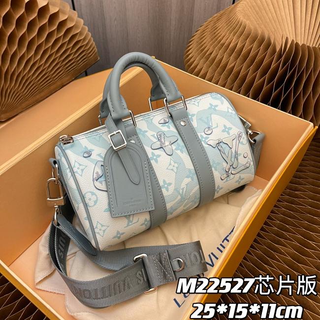 LV Monogram Aquagarden Keepall Bandouliere 25 Crystal Blue Size 25 x 15 x 11cm - 1