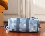 LV Keepall Bandoulière 25 Indigo M28600 Size 25 x 15 x 11 cm - 4