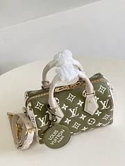 Louis Vuitton Speedy Bandouliere 20 Khaki Green/Beige/Cream Size 20.5x13.5x12cm - 6