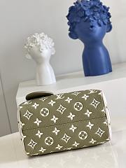 Louis Vuitton Speedy Bandouliere 20 Khaki Green/Beige/Cream Size 20.5x13.5x12cm - 4