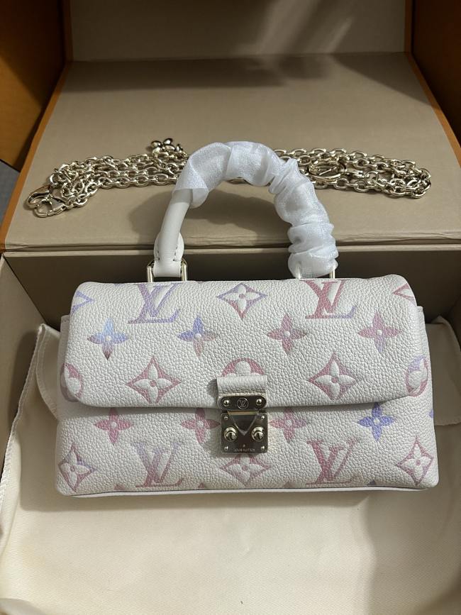 LV Nano Madeleine M25596 Size 21 x 12.5 x 6 cm - 1
