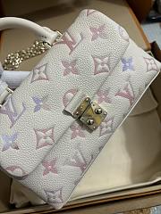 LV Nano Madeleine M25596 Size 21 x 12.5 x 6 cm - 2