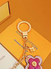 LV x TM Cherry Blossom Bag Charm Murakami Size 21cm - 2