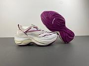  Balenciaga Sneaker in Eggshell/strawberry Pink 872640WMRTN9150 - 3