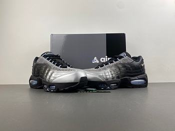 Nike Air Max 95 Big Bubble x Palace Metallic Silver and Aluminium IQ7708-095