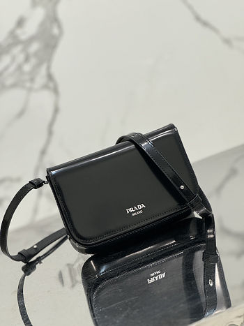 Prada logo-stamp Brushed Leather Bag Black Size 18x12.5x2.5cm