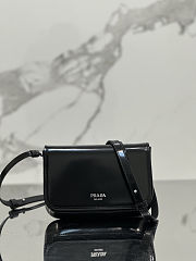 Prada logo-stamp Brushed Leather Bag Black Size 18x12.5x2.5cm - 5