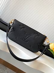 LV Multi Pochette Accessoires Black M80399 Size 25 x 14.5 x 4.5 cm - 3