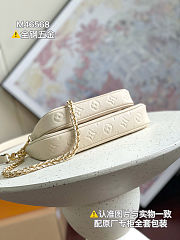 LV Multi Pochette Accessoires CREME NV M46568 Size 25 x 14.5 x 4.5 cm - 5